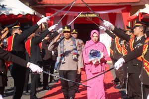 Kenal Pamit Kapolres Wajo, AKBP Diouglas Mahendrajaya Resmi Disambut di Mapolres Wajo