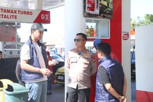 Kapolres Wajo Turun Langsung Cek Antrean dan Ketersediaan BBM di SPBU Ammessangeng