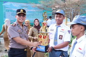 Kapolres Wajo Jadi Pembina Upacara di SMKN 1 Wajo, Ajak Pelajar Perangi Perundungan